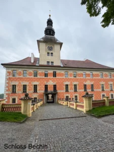 12_Schloss Bechin